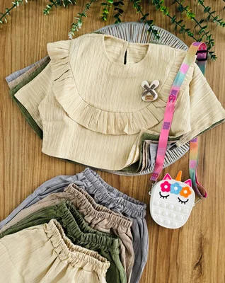 کراپ و شلوار بیرونی بچه گانه ست کد ۱۵۸۳